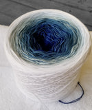 White to blue gradient yarn