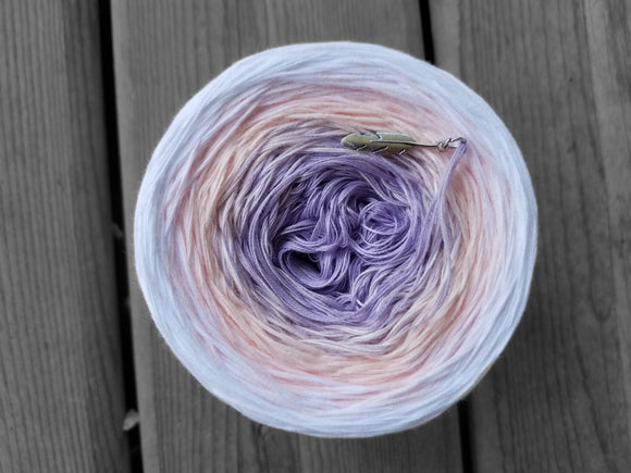 Iridescent (reverse) Gradient Yarn